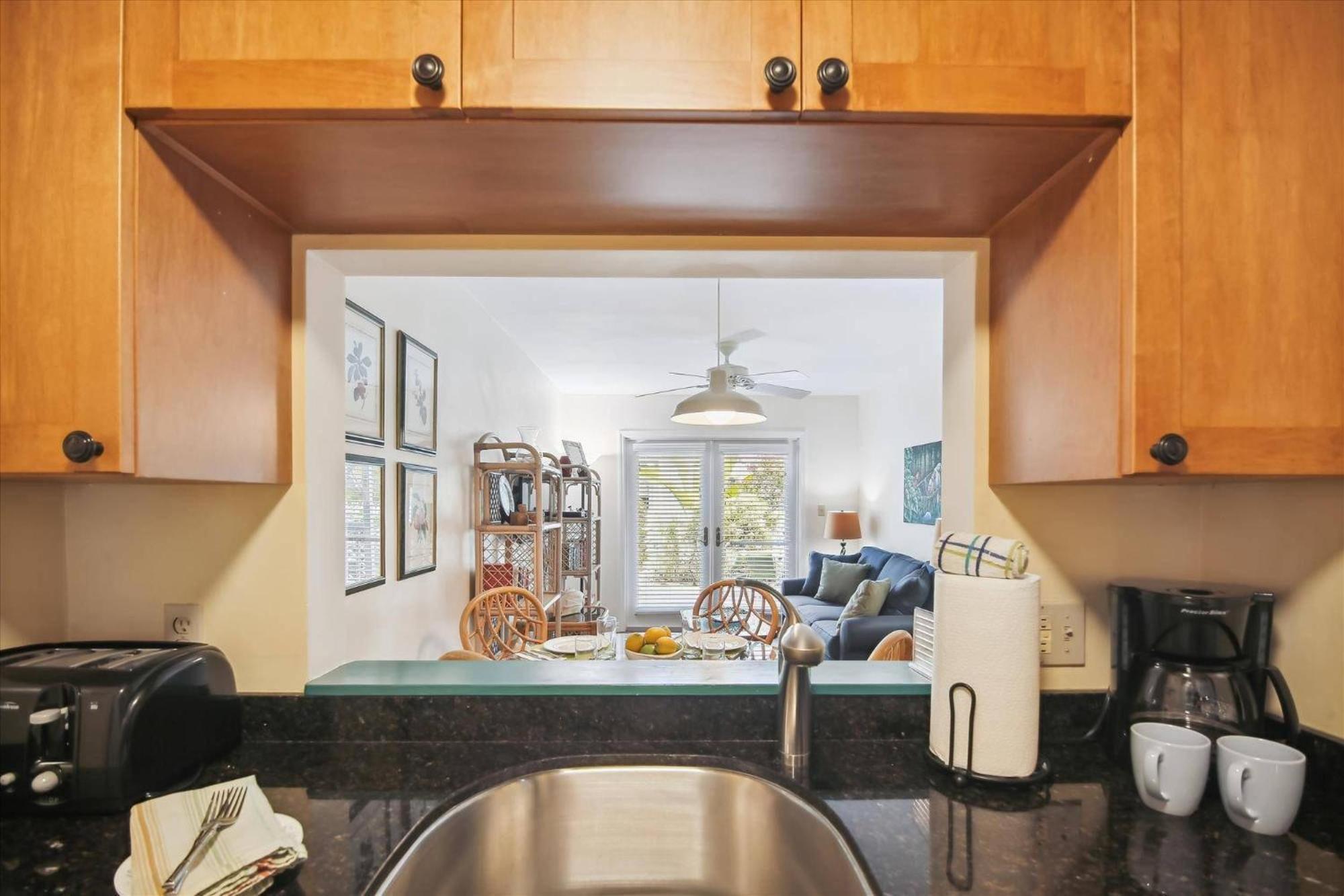 Charming: Poolside Retreat Near Zachary Taylor * Key West