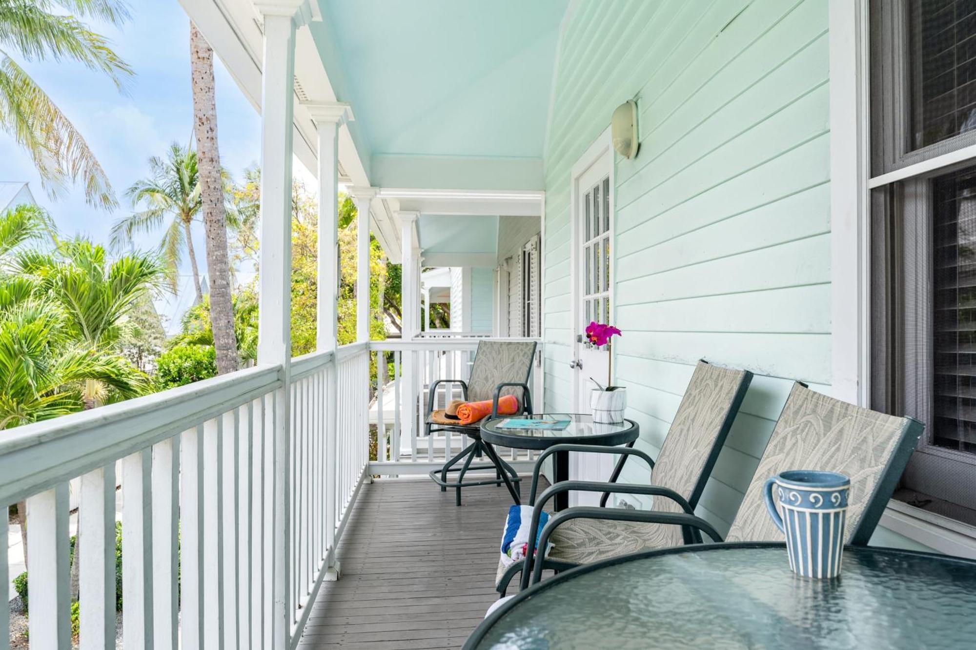 Holiday home A Siesta Bay By Avantstay Walkable Gated Community Shared Pool Week Long Only Key West