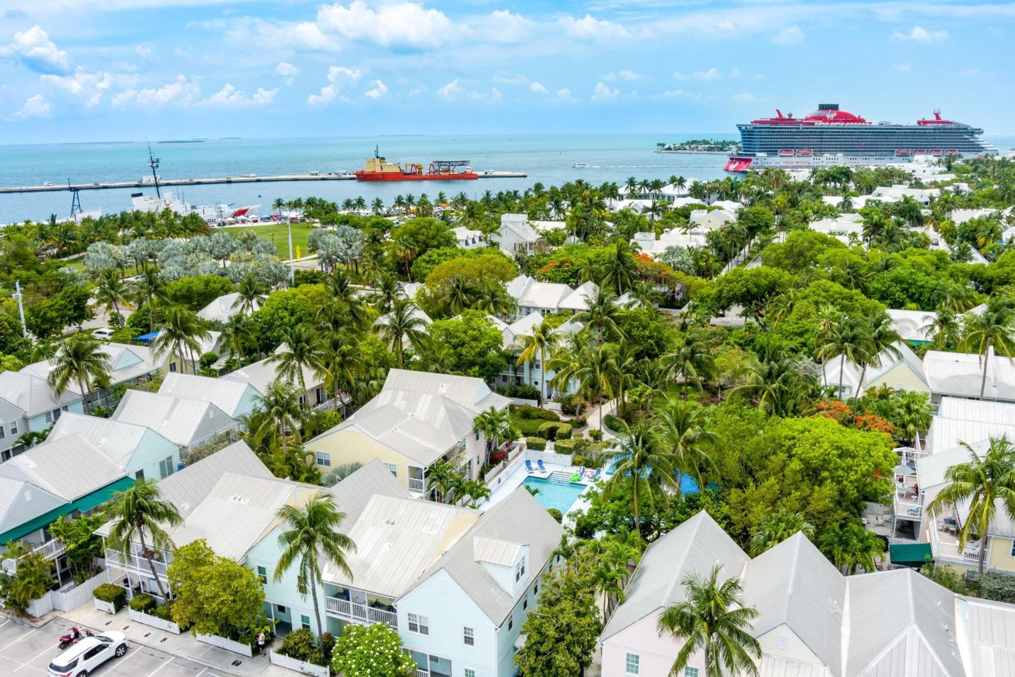 A Siesta Bay By Avantstay Walkable Gated Community Shared Pool Week Long Only Holiday home
