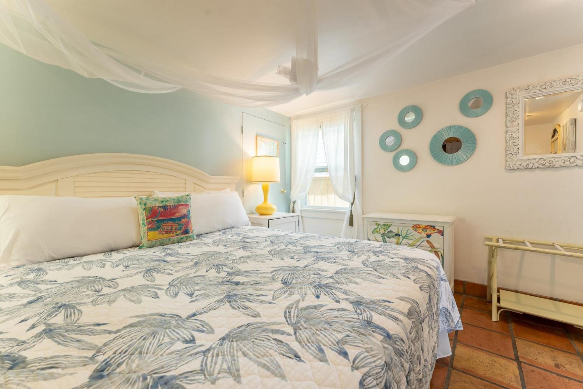 Casita De Catherine By Avantstay 1 Block To Duval St W Hot Tub Key West