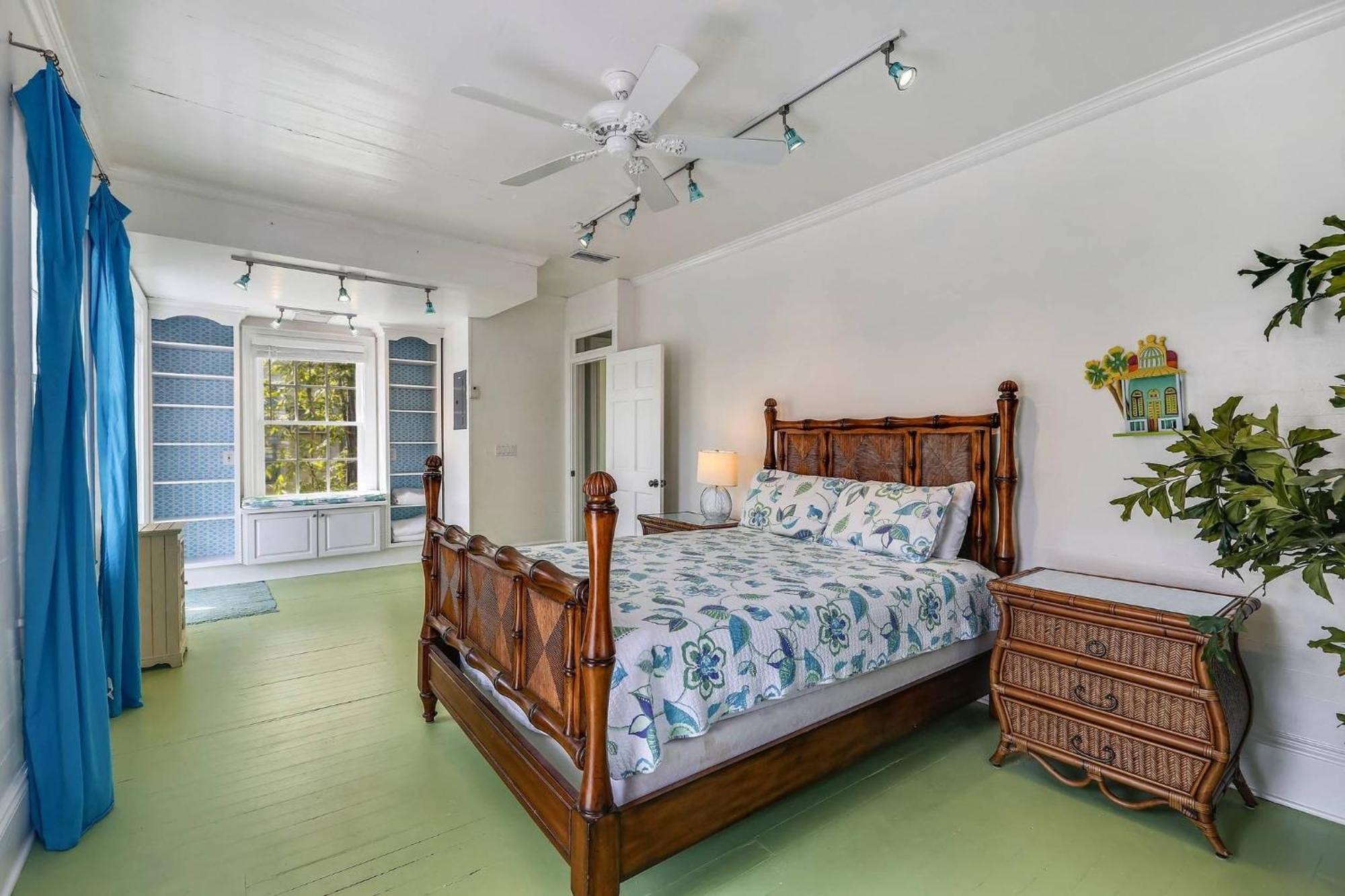 Lighthouse By Avantstay Walk To Southernmost Point W Private Pool Patio Month Long * Key West