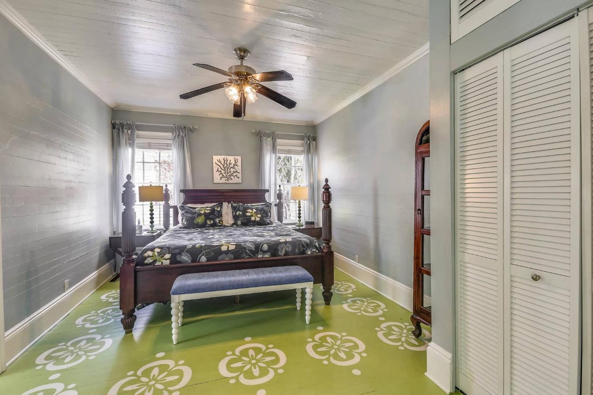 Holiday home Lighthouse By Avantstay Walk To Southernmost Point W Private Pool Patio Month Long