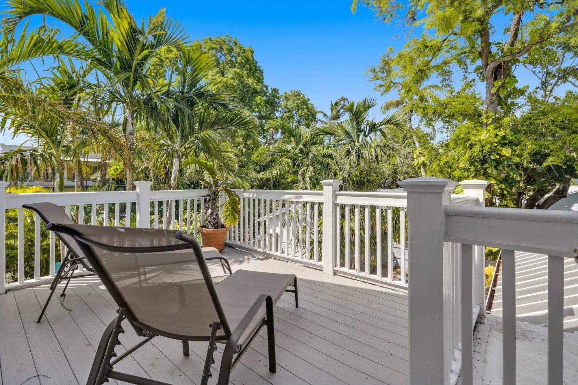 Holiday home Lighthouse By Avantstay Walk To Southernmost Point W Private Pool Patio Month Long