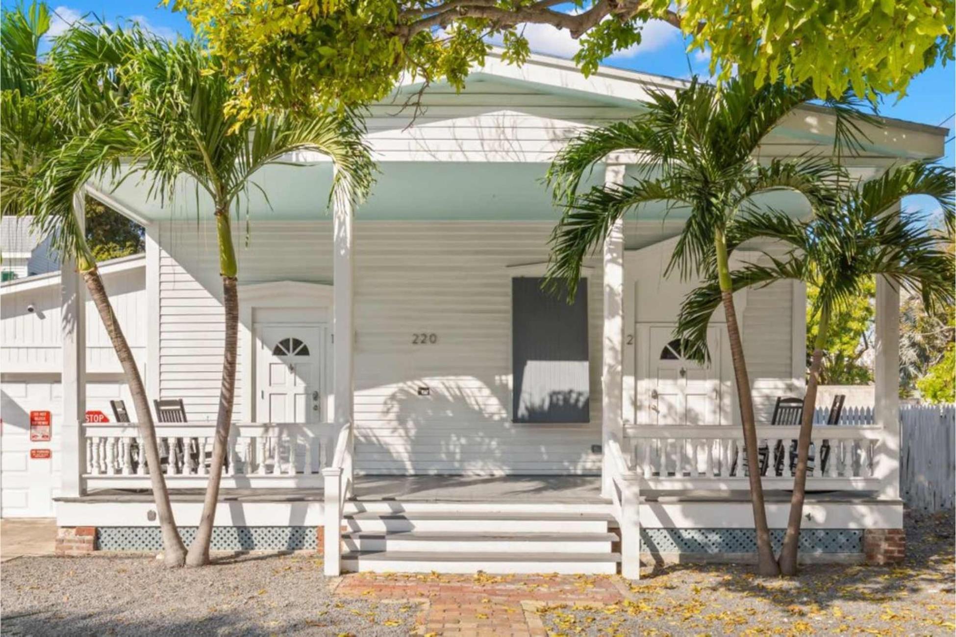 Holiday home The Mesa House-close To Duval! *