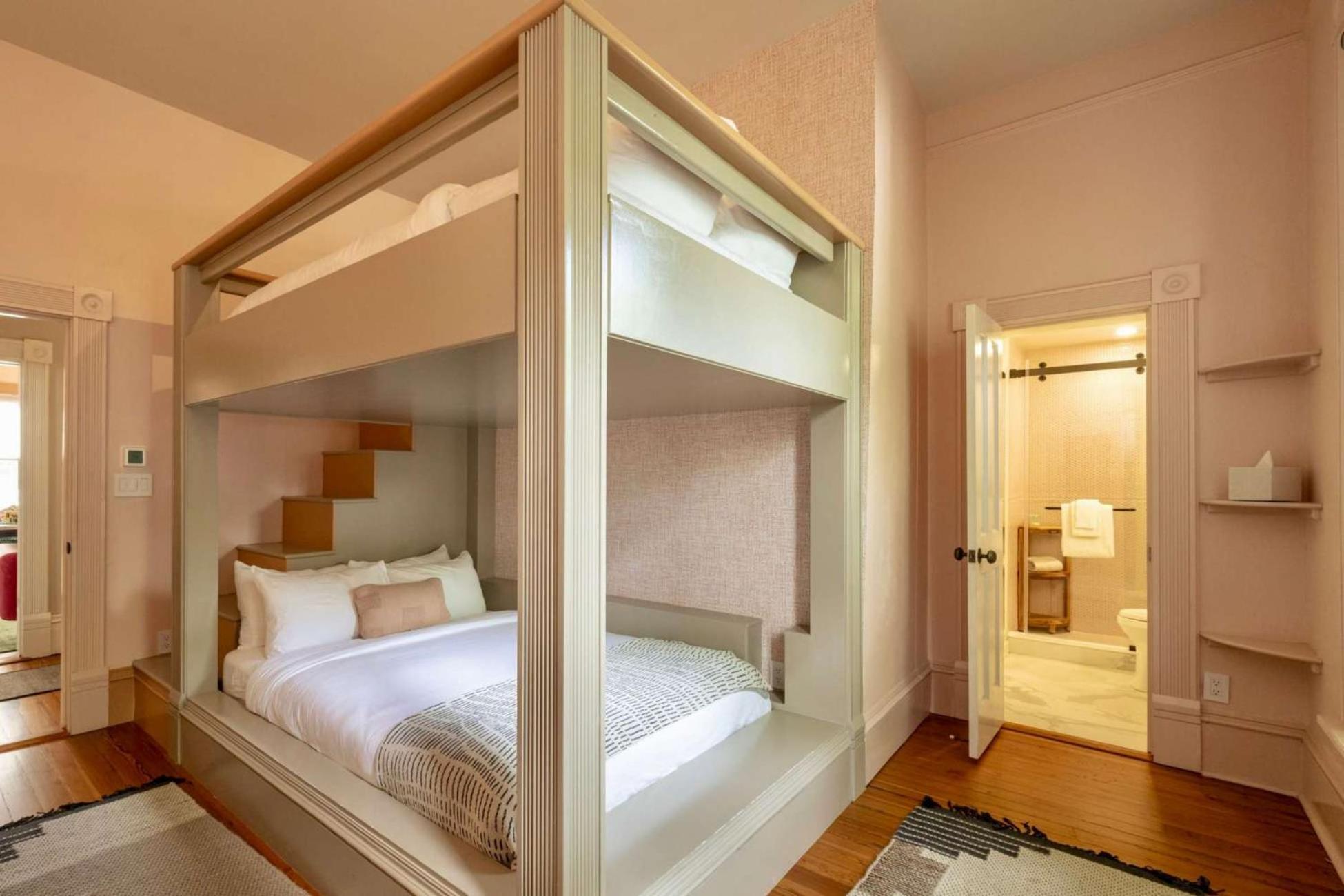Inn Bunk At The Grand Maloney Key West