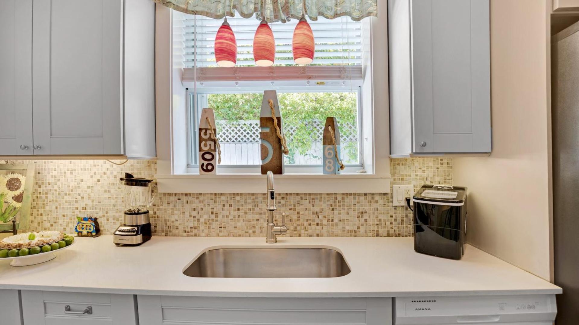 Americana Tropicale By Last Key Realty Holiday home *