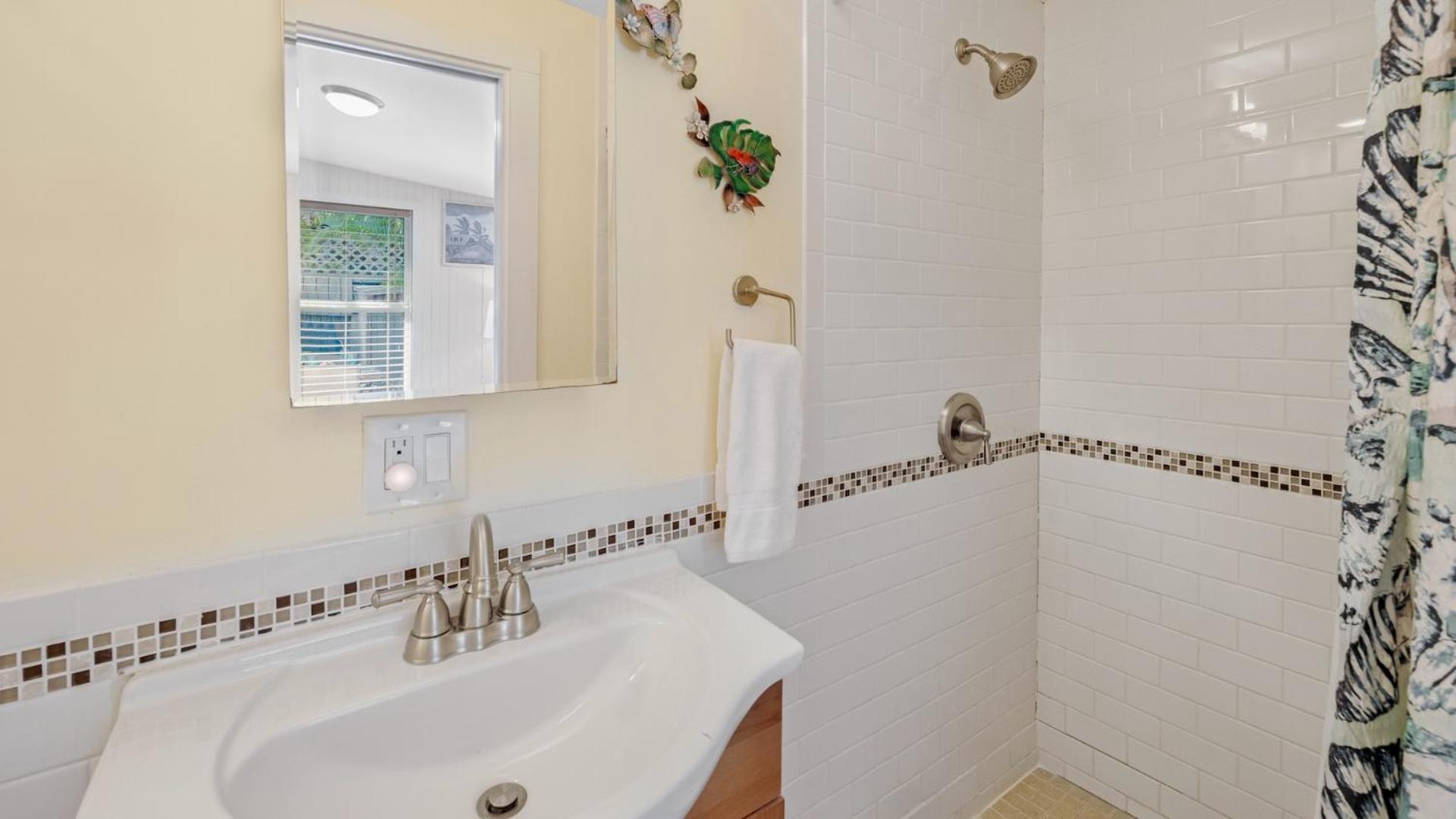 Americana Tropicale By Last Key Realty Key West