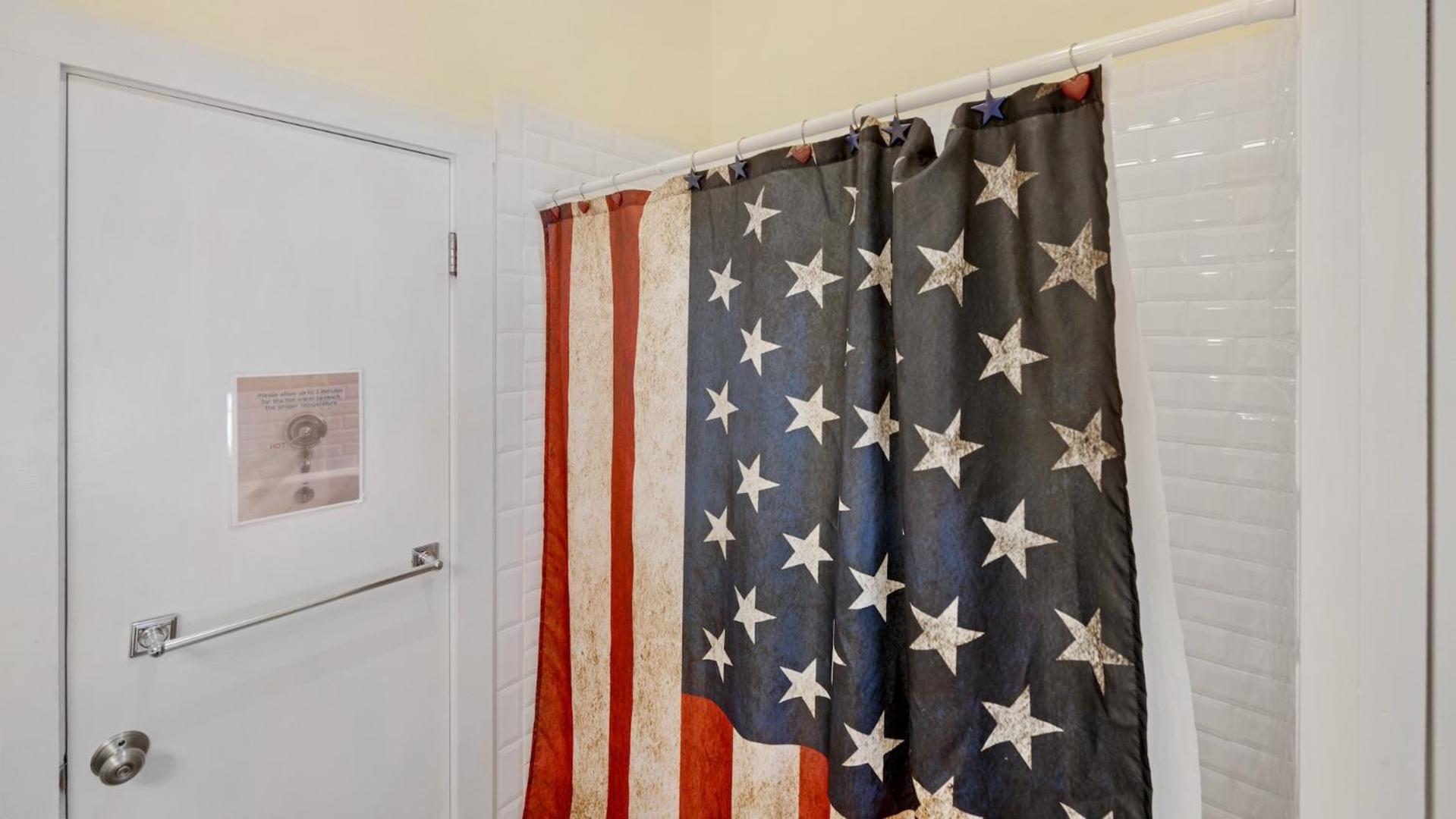Americana Tropicale By Last Key Realty Holiday home *