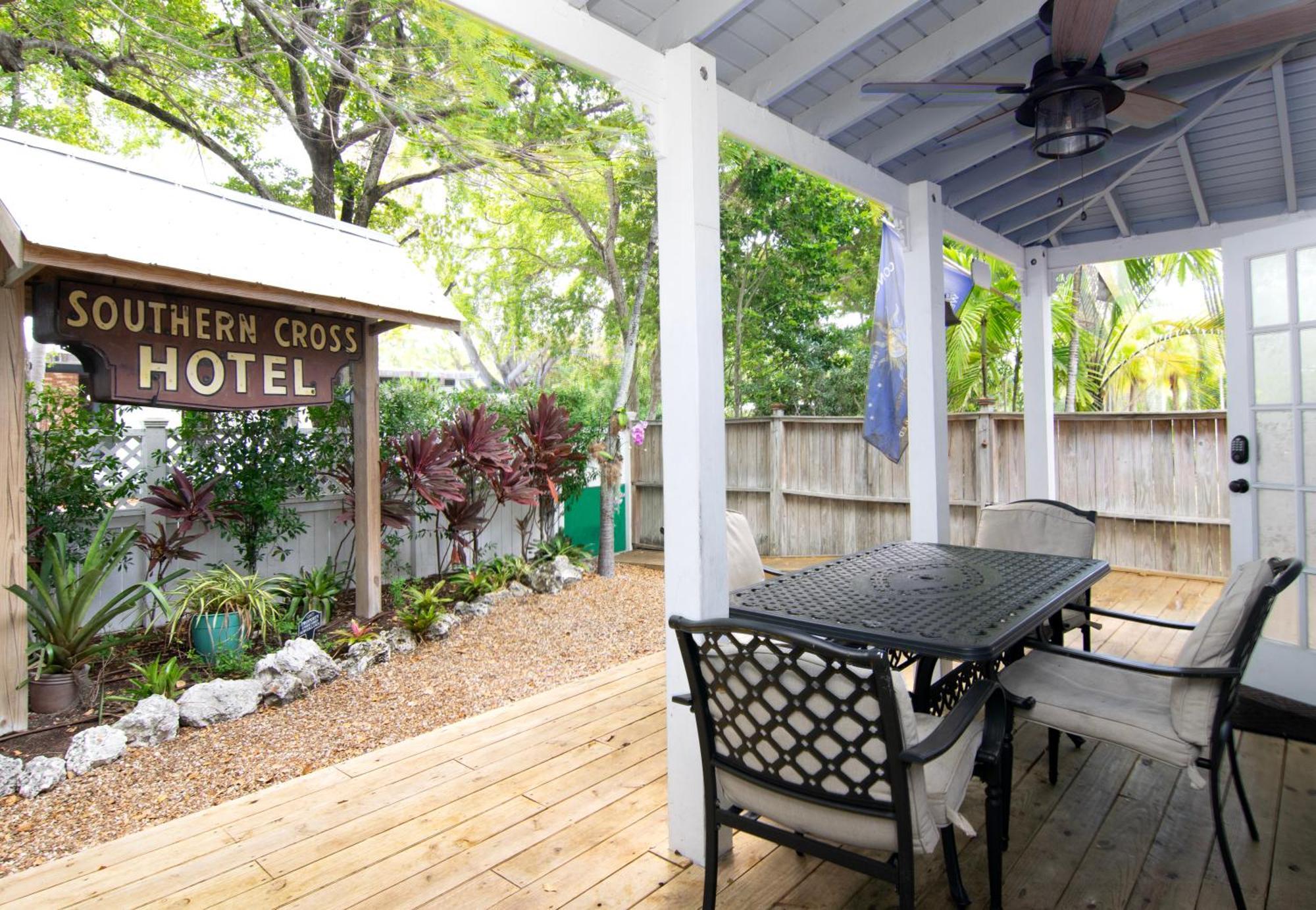 The Southern Cross Tropical Village Holiday home Key West