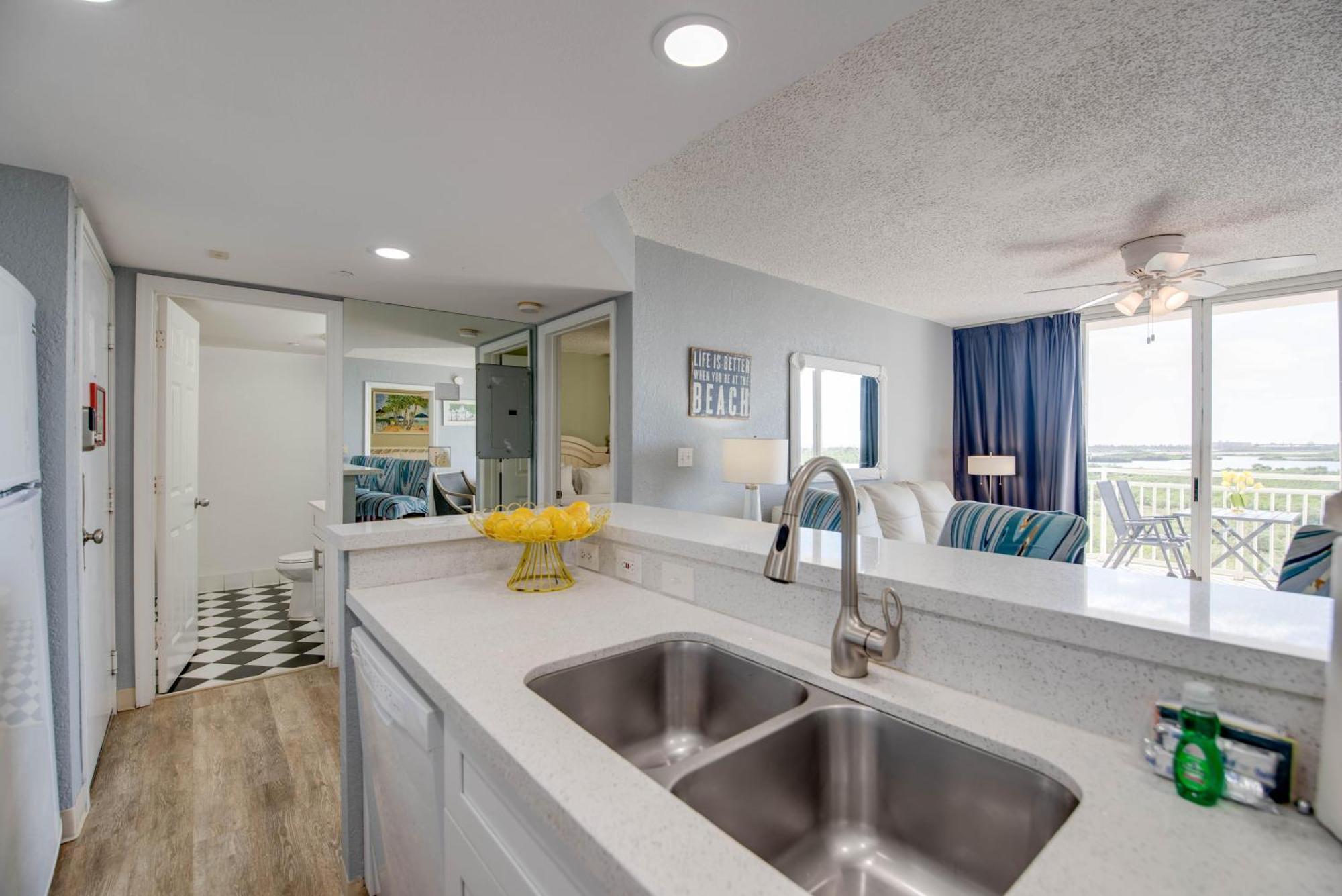 The Salt Cay - Sunrise Apartment Key West