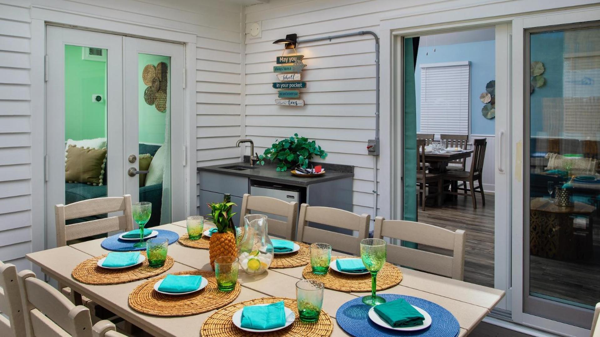 The Duke And The Queen By Last Key Realty Key West