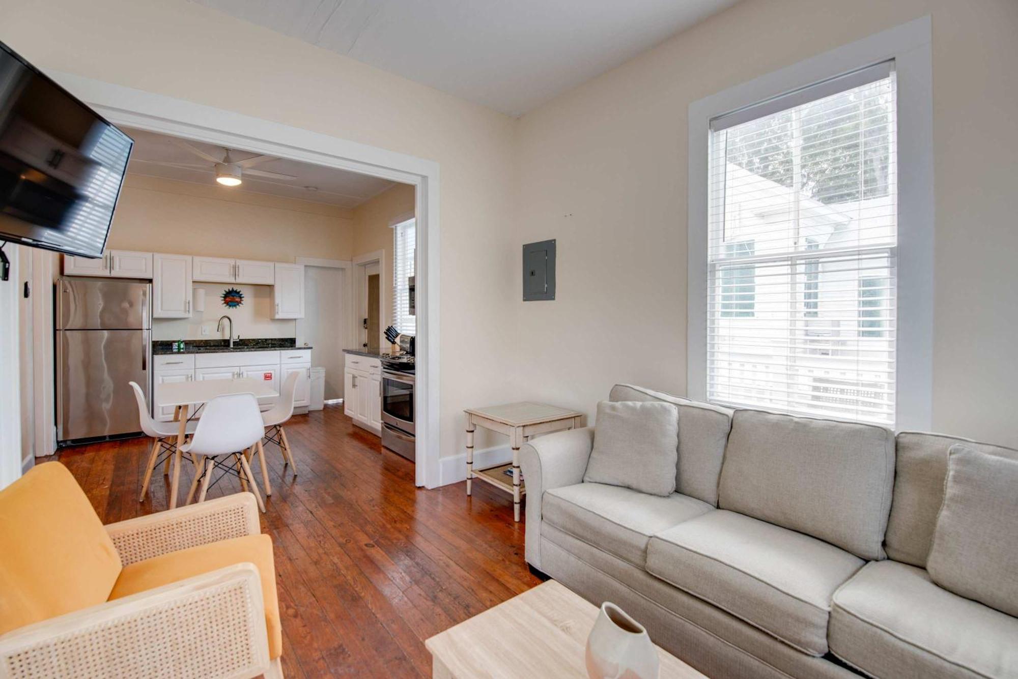 Banana Split Apartment