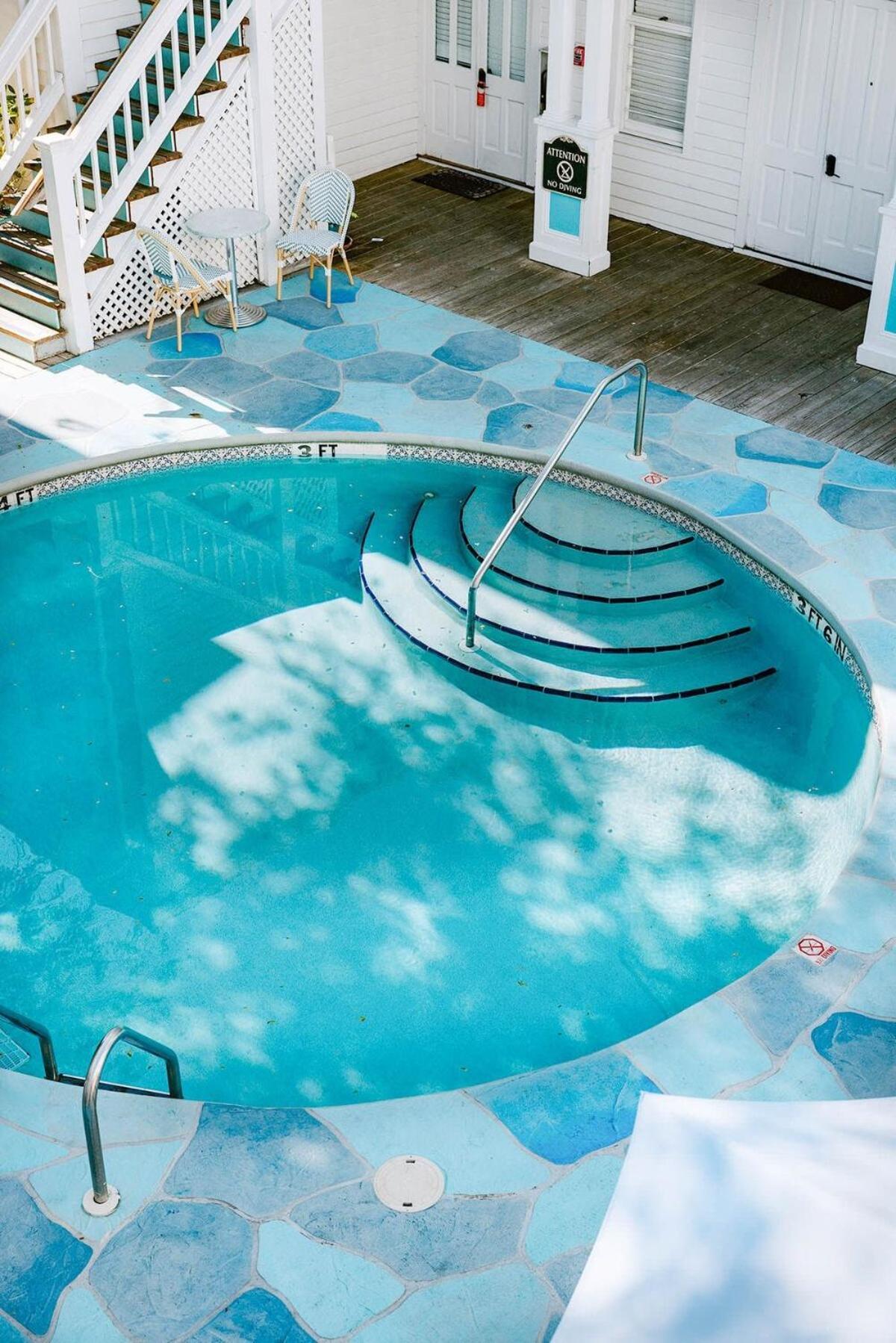 Deluxe King - Curry Mansion With Pool! * Key West