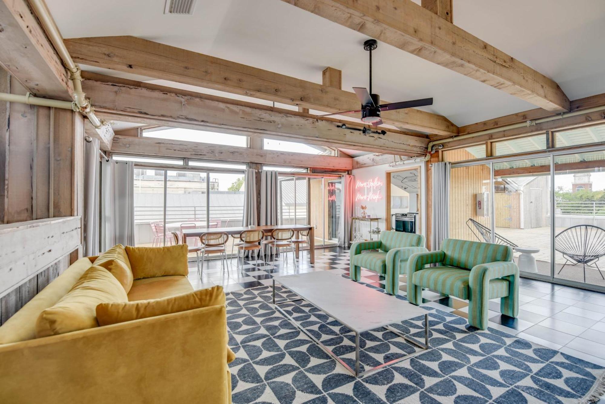 New Kamp - Rooftop Penthouse
