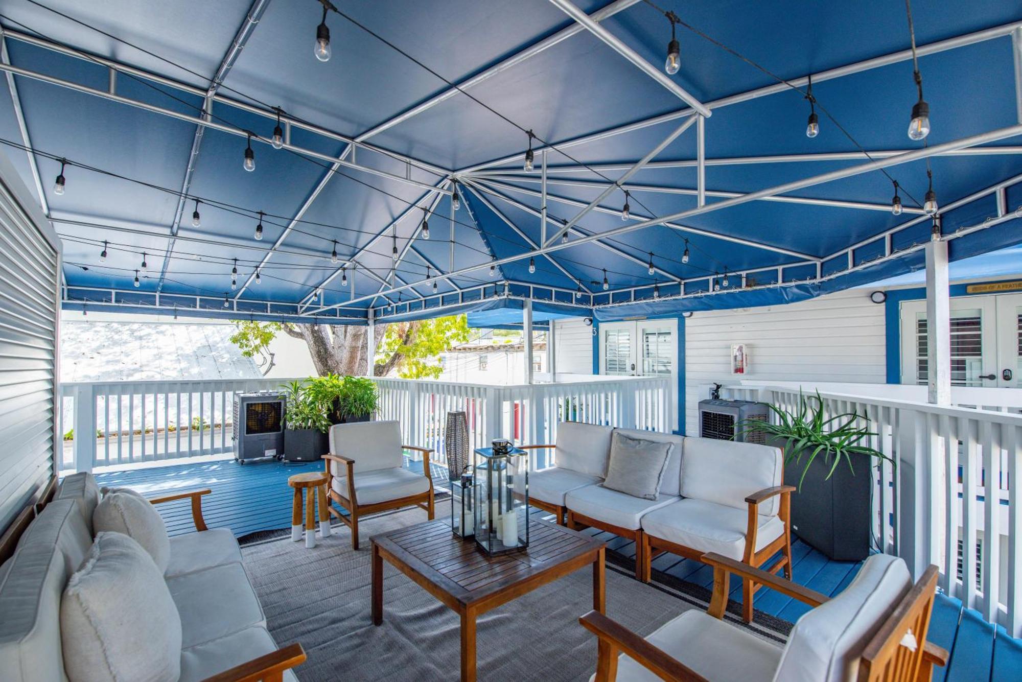 Underwater At Custom House Apartment Key West