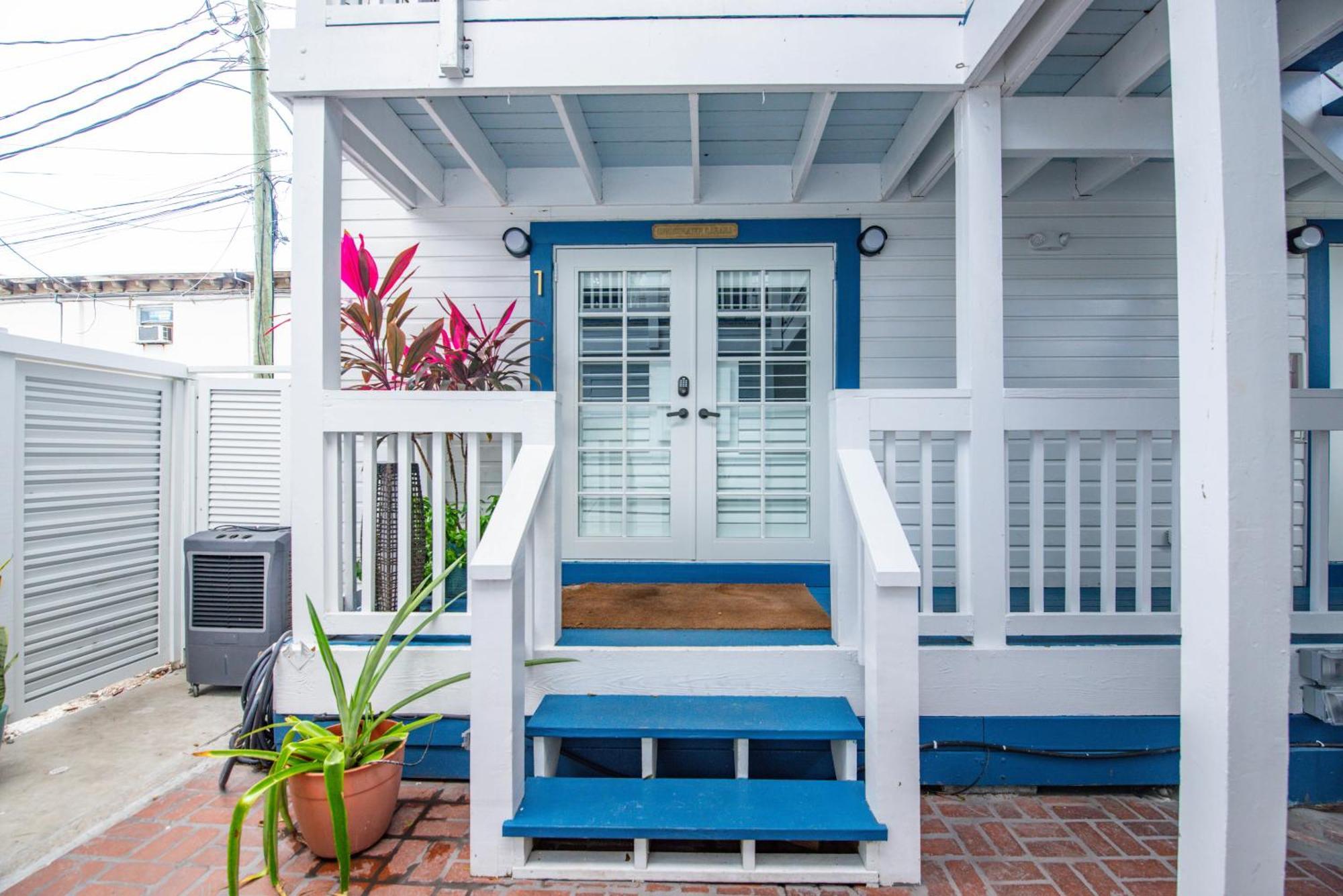 Underwater At Custom House * Key West
