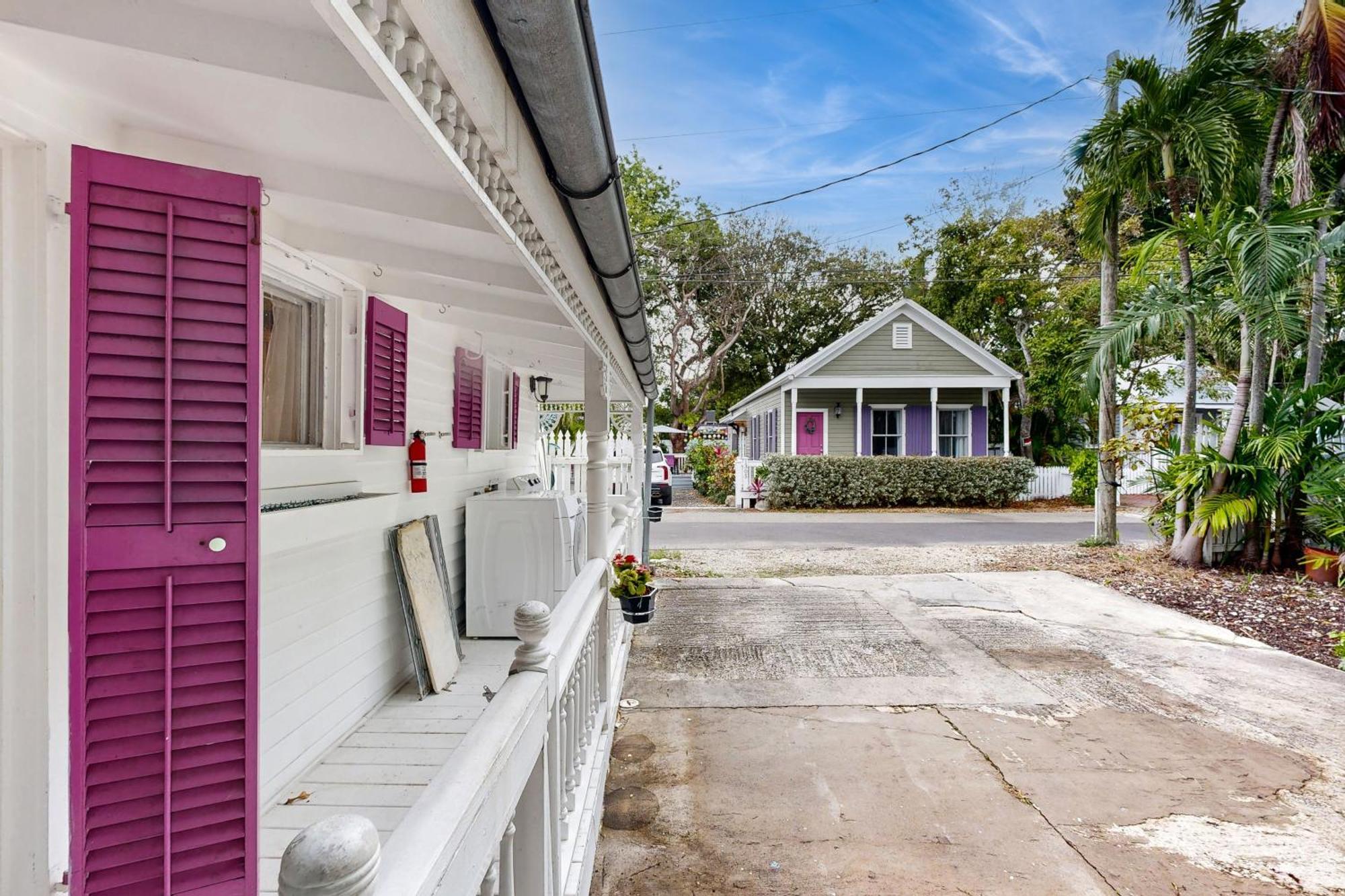 Gingerbread Holiday home Key West