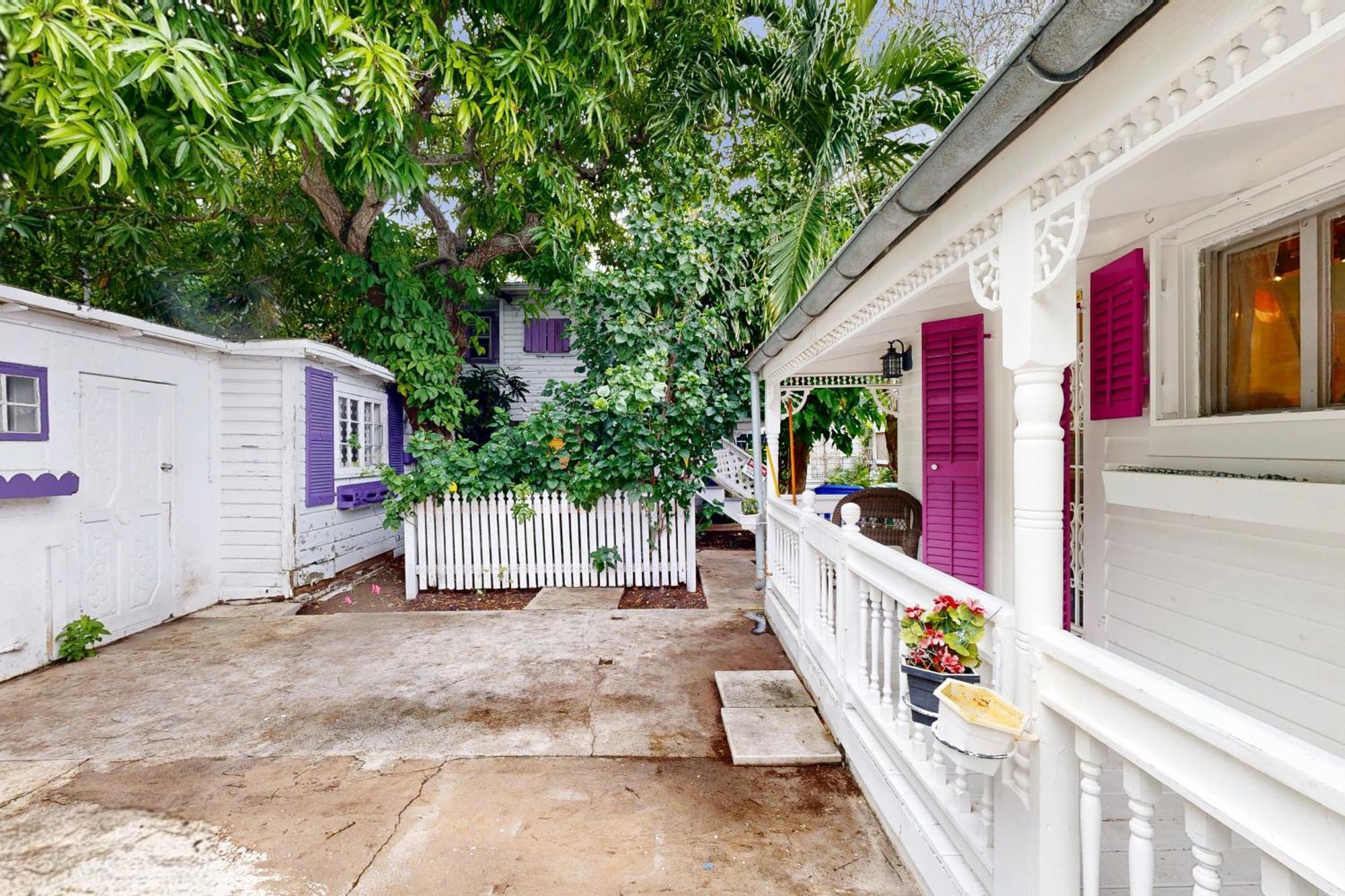 Gingerbread * Key West