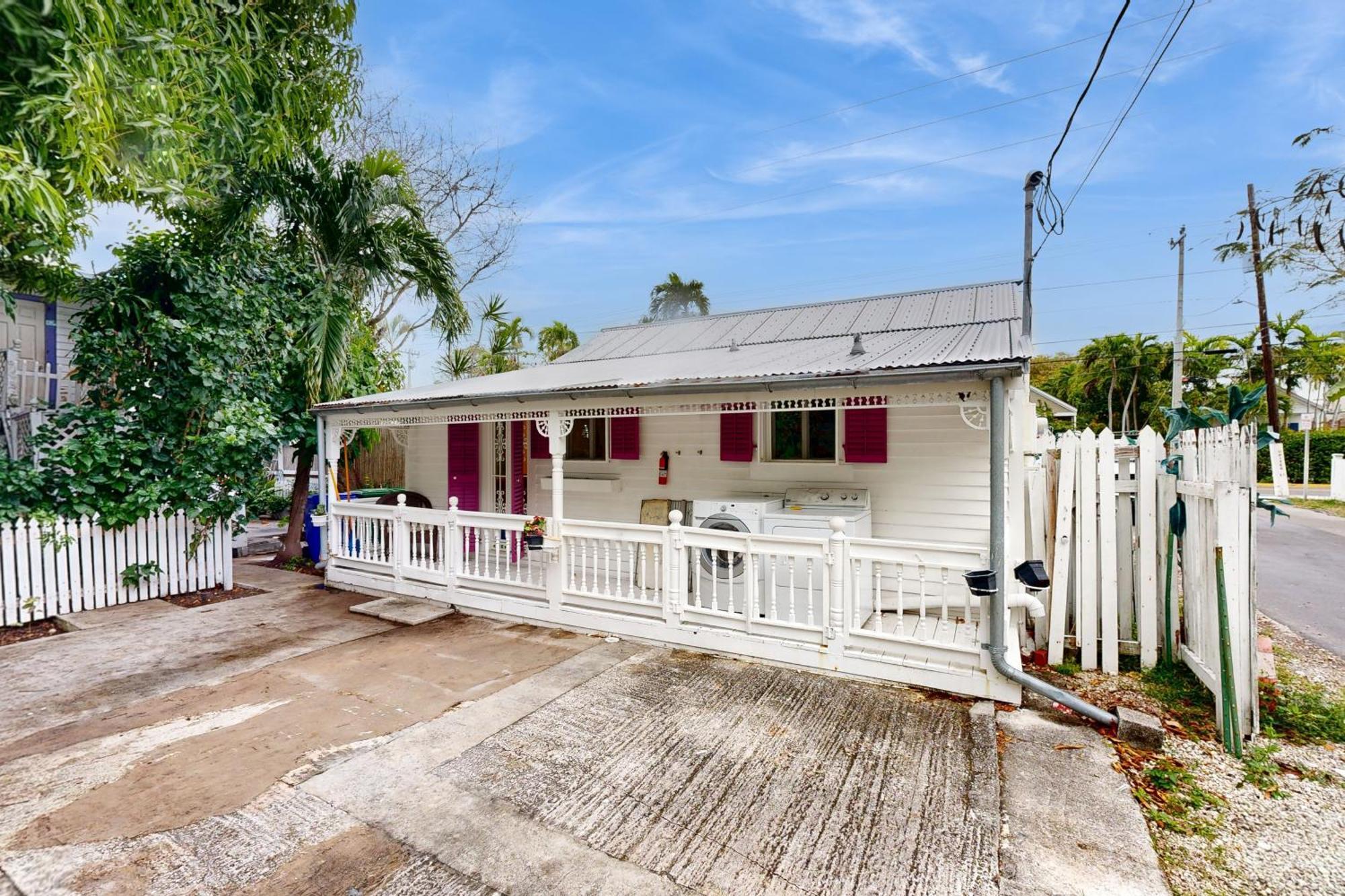 Gingerbread * Key West