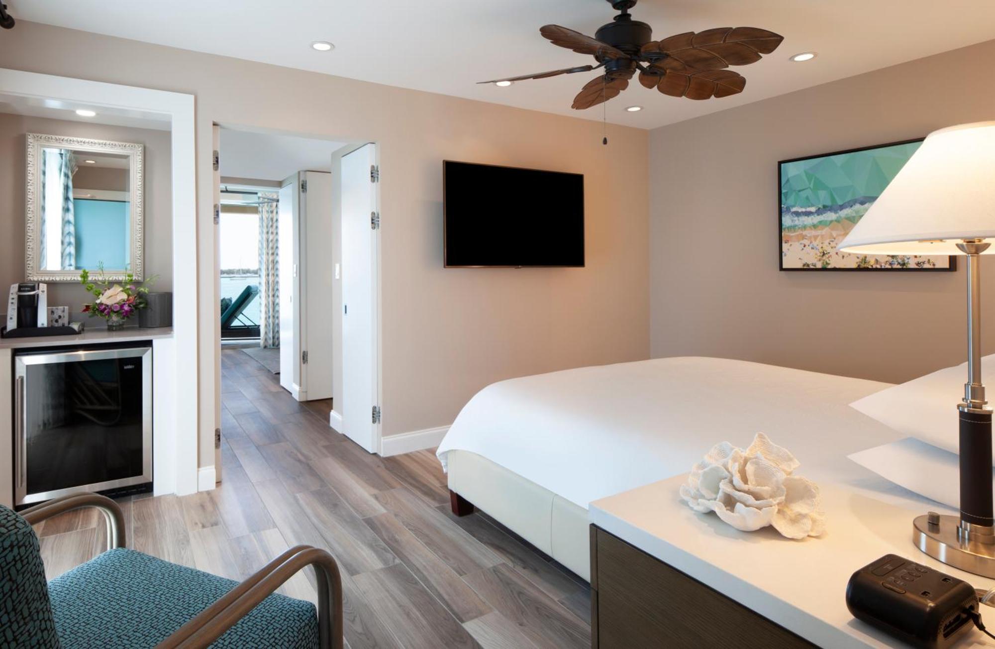 Pier House & Resort