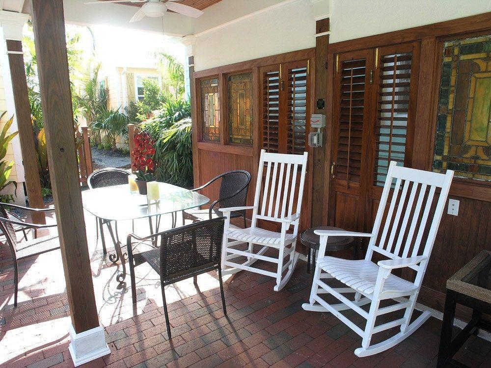 Travelers Palm Inn 2*