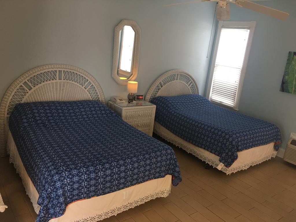 Amsterdam's Curry Mansion 3*
