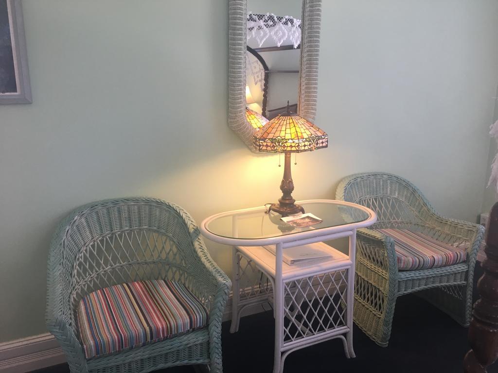 Bed & Breakfast Amsterdam's Curry Mansion Key West