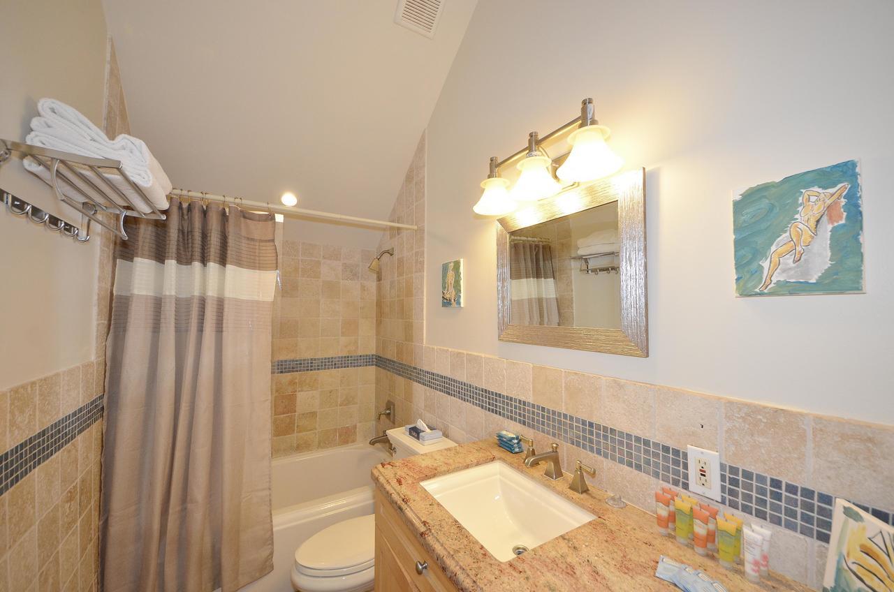 Olivia Street Retreat Key West