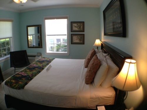 Inn Travelers Palm