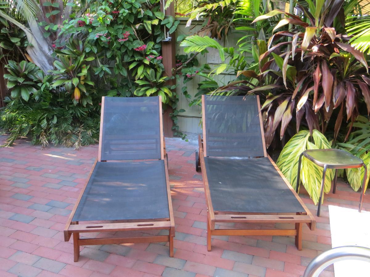 Travelers Palm Inn Key West