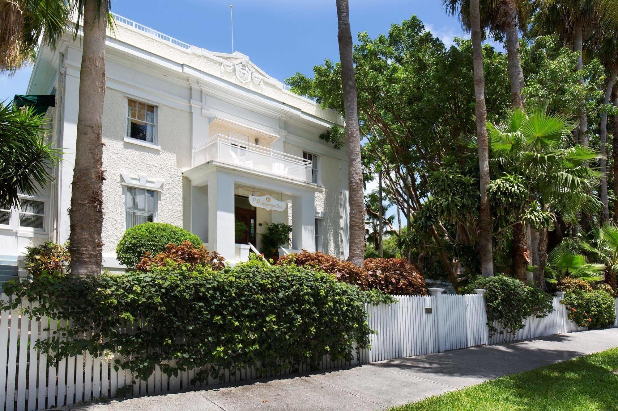 Weatherstation Circa 1911 Bed & Breakfast 2*
