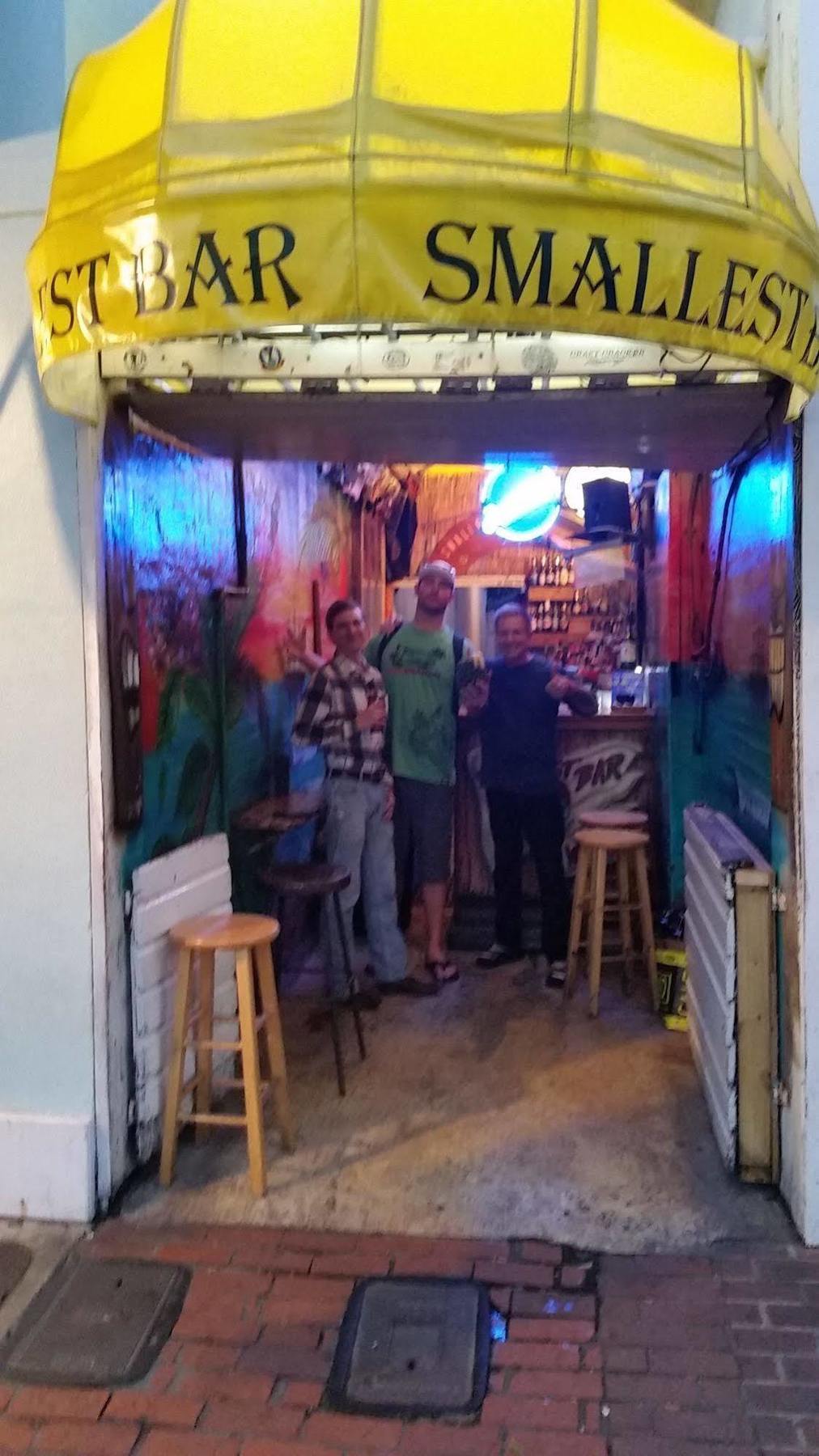 Inn Smallest Bar Key West