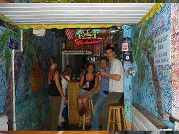 Smallest Bar 3*