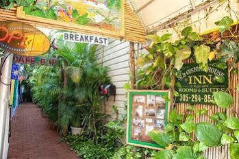 Smallest Bar Inn Key West