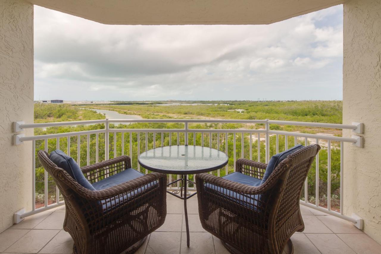 Sunrise Suites Cayo Cruz #308 *