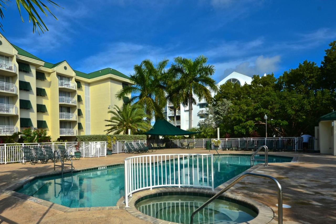 Sunrise Suites Cayo Cruz #308 *