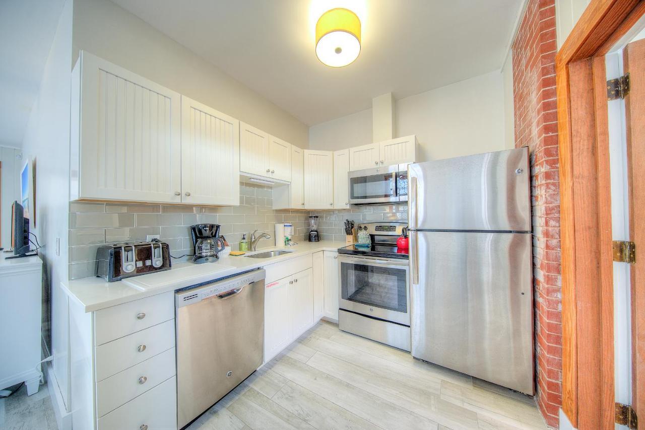 The Bartlum-luxurious Apartment Key West