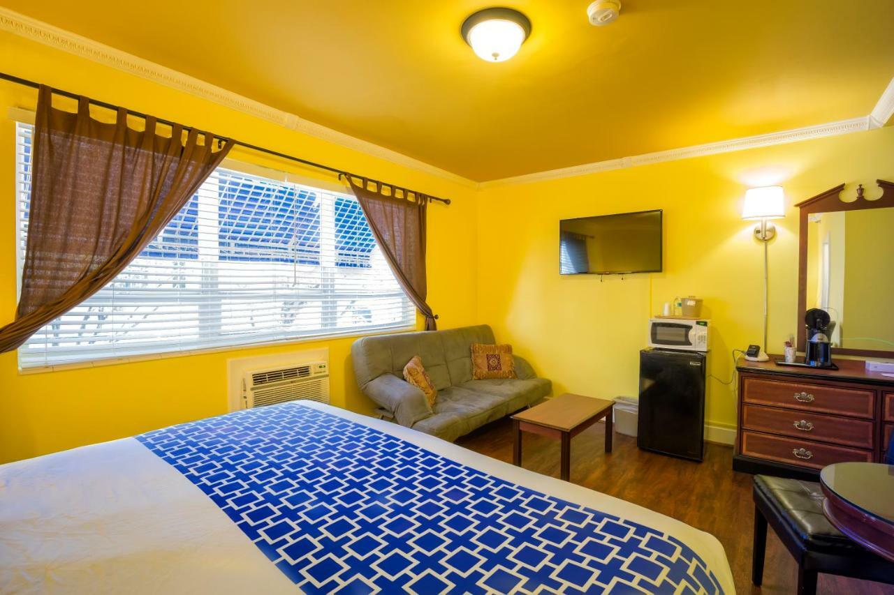 Pegasus International Hotel 3*