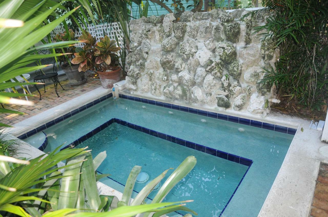Bahama Gardens - Cigar House