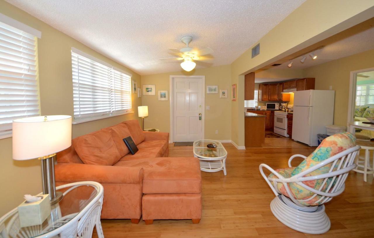 Duval Hideaway Apartment Key West