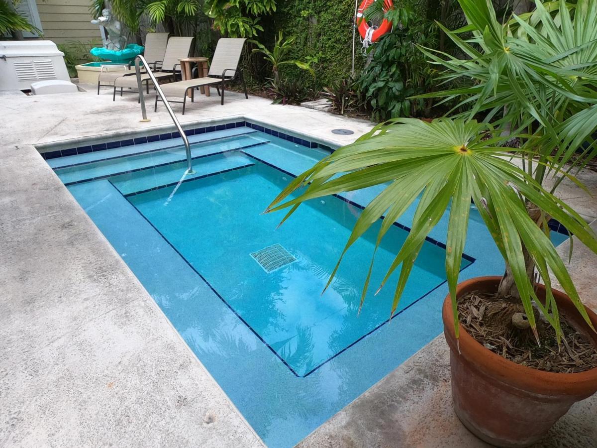 Authors Guest house *