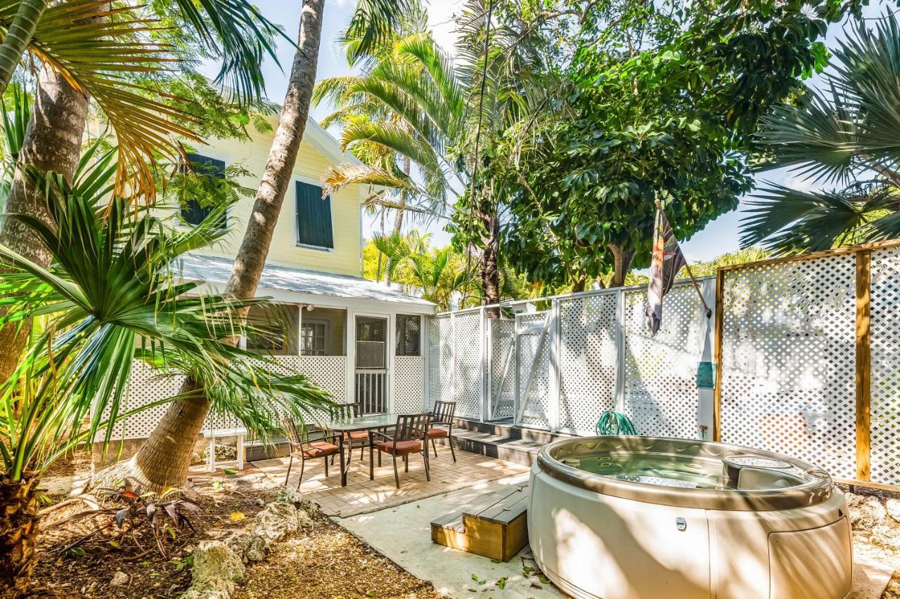 Tropical Village *