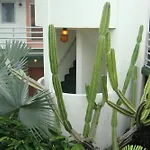 El Patio Motel