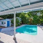 Meadows Manor - Weekly Rental