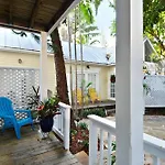 Tranquility By Avantstay Close To Duval St W Bbq Shared Pool