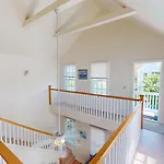 Breezy Retreat