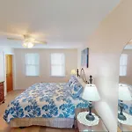 Breezy Retreat