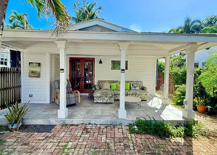 Carsten Lane Cottage