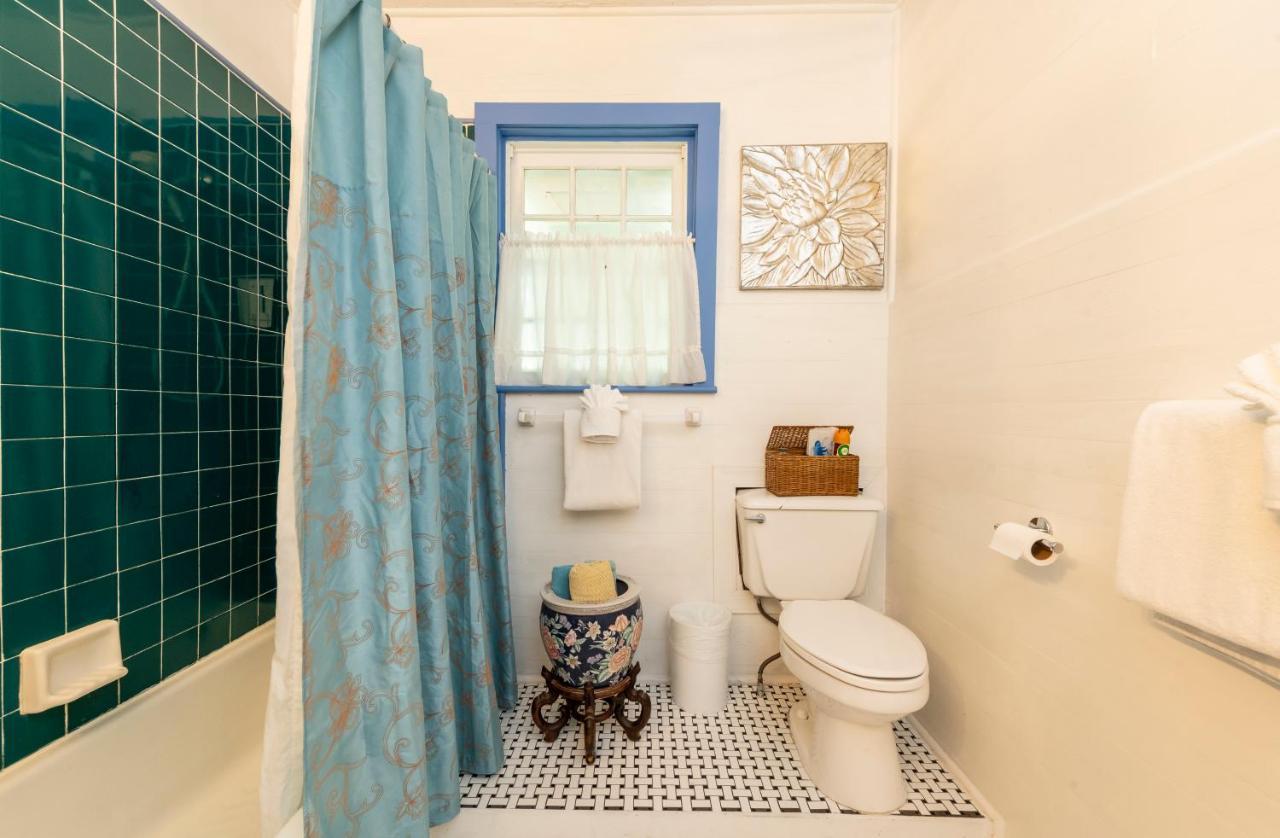 Knowles House - Adult Only 3*