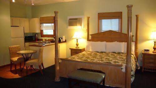 Chelsea House -